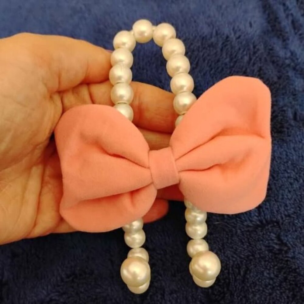 Girls Bedazzled Hangers Sued Pink Bows with Pearls (X2)
